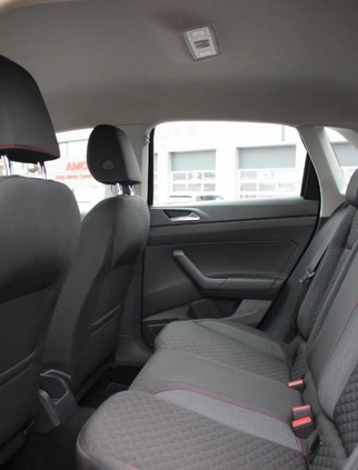 Volkswagen Polo cena 42900 przebieg: 49303, rok produkcji 2019 z Gniezno małe 254